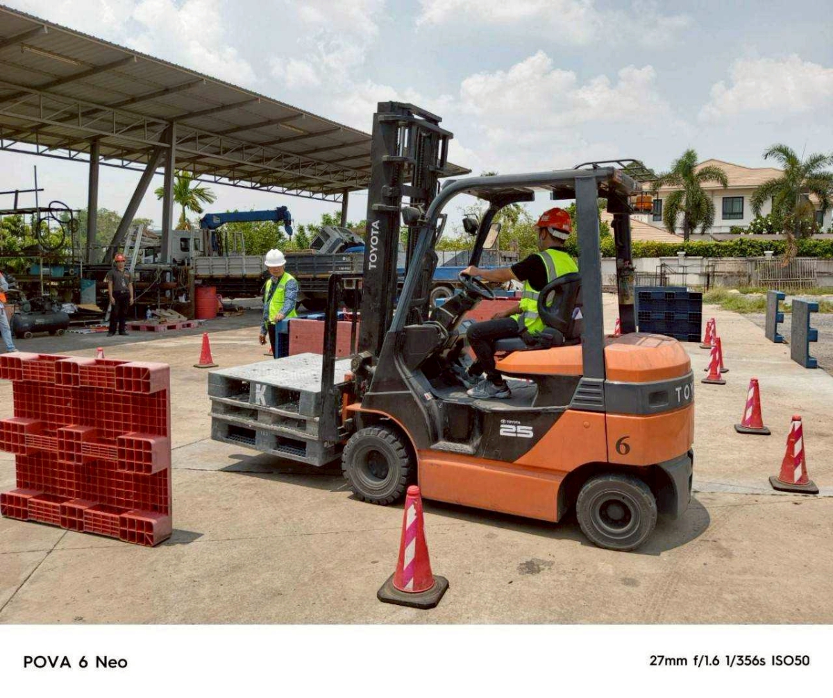 LINE_ALBUM_รูปภาพหลักสูตรรถยก 11 ประเภท_250828_43.jpg - หลักสูตรรถยก 11 ประเภท